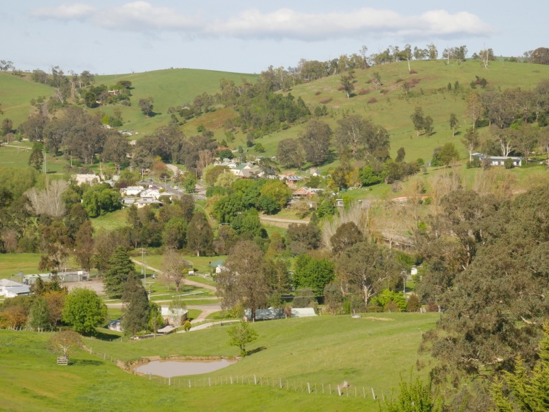 40 Woodgates Rd, Buchan South VIC 3885