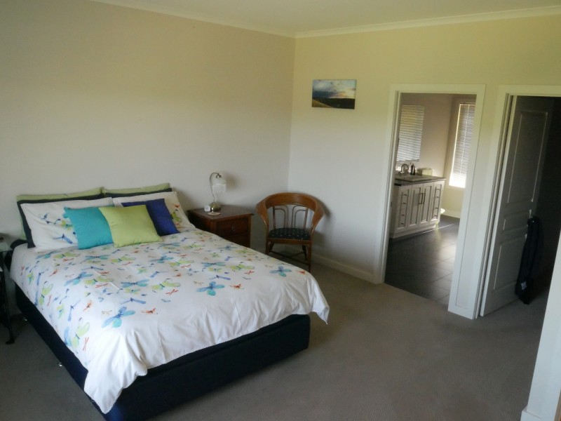 40 Woodgates Rd, Buchan South VIC 3885