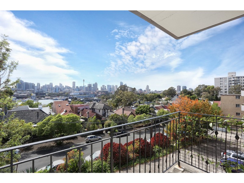 11/10 Avona Ave., Glebe NSW 2037