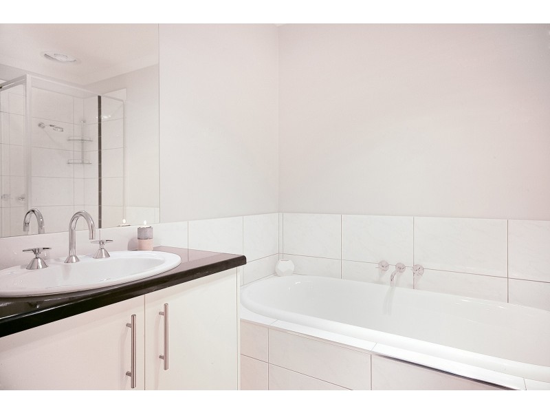 21 ANTHONY AVENUE, Tocumwal NSW 2714