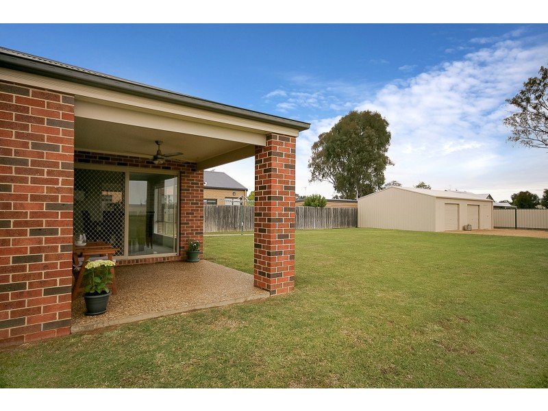 21 ANTHONY AVENUE, Tocumwal NSW 2714