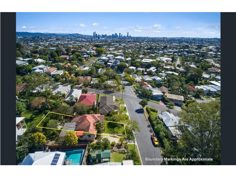 21 Thomson Street, Greenslopes QLD 4120