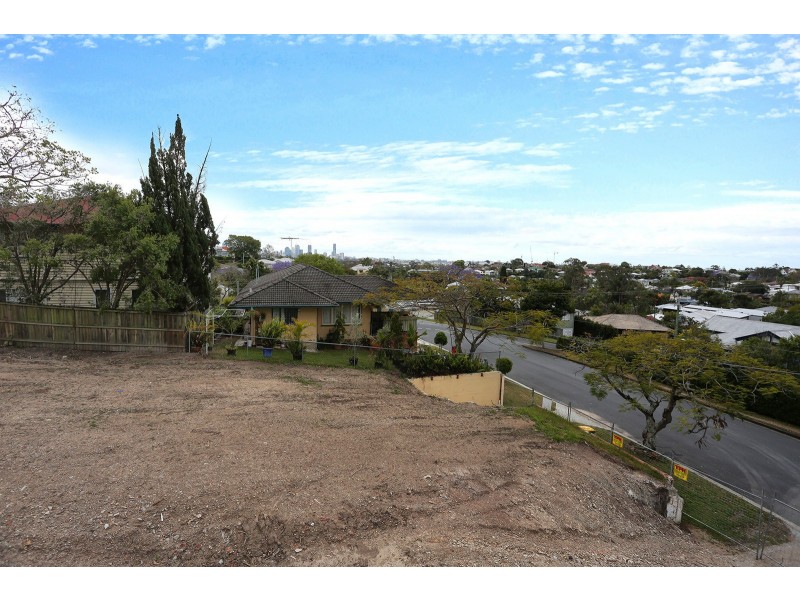 21 Thomson Street, Greenslopes QLD 4120