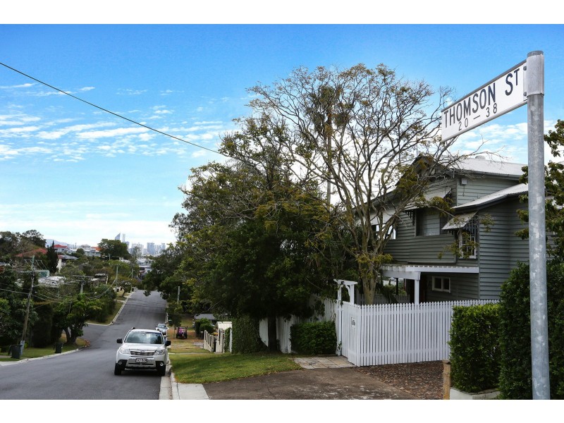 21 Thomson Street, Greenslopes QLD 4120