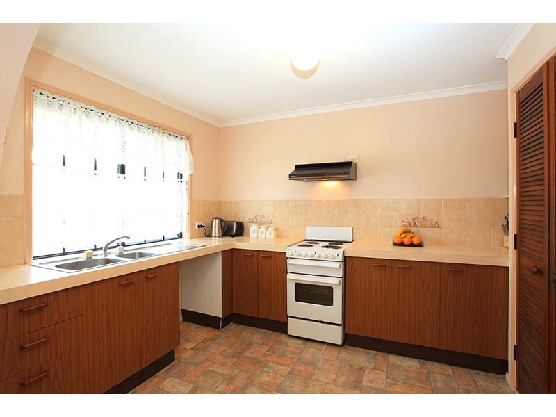 13 Fraser Place, Morayfield QLD 4506