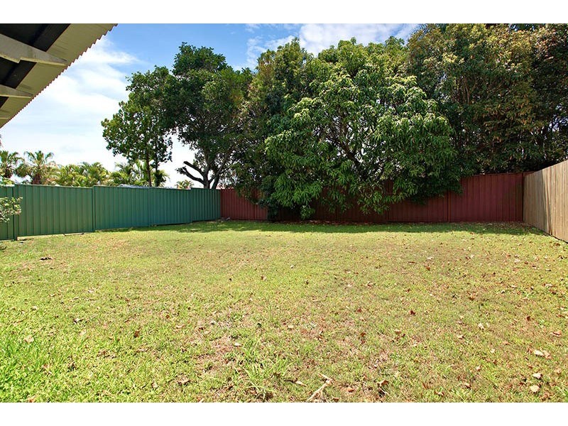 13 Fraser Place, Morayfield QLD 4506