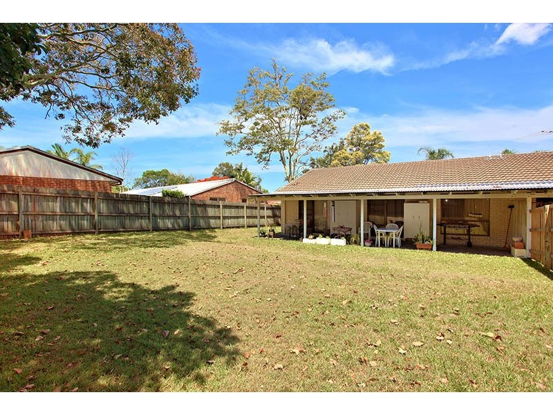 13 Fraser Place, Morayfield QLD 4506