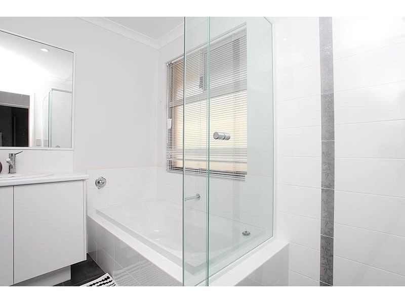 134 Honeywood Avenue, Wandi WA 6167