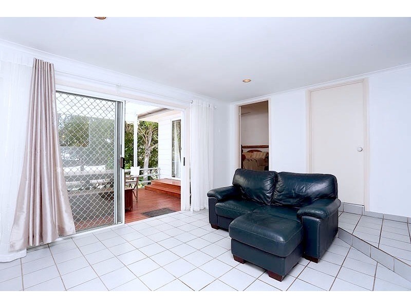17 Orvieto Street, Yeronga QLD 4104