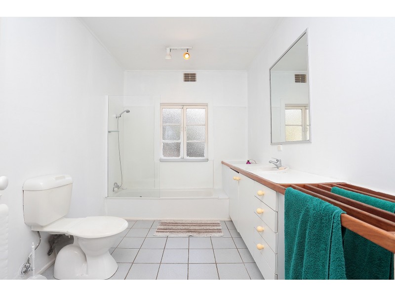 17 Orvieto Street, Yeronga QLD 4104