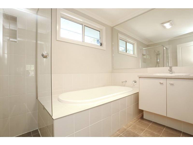 3 Moore Ave, Lindfield NSW 2070