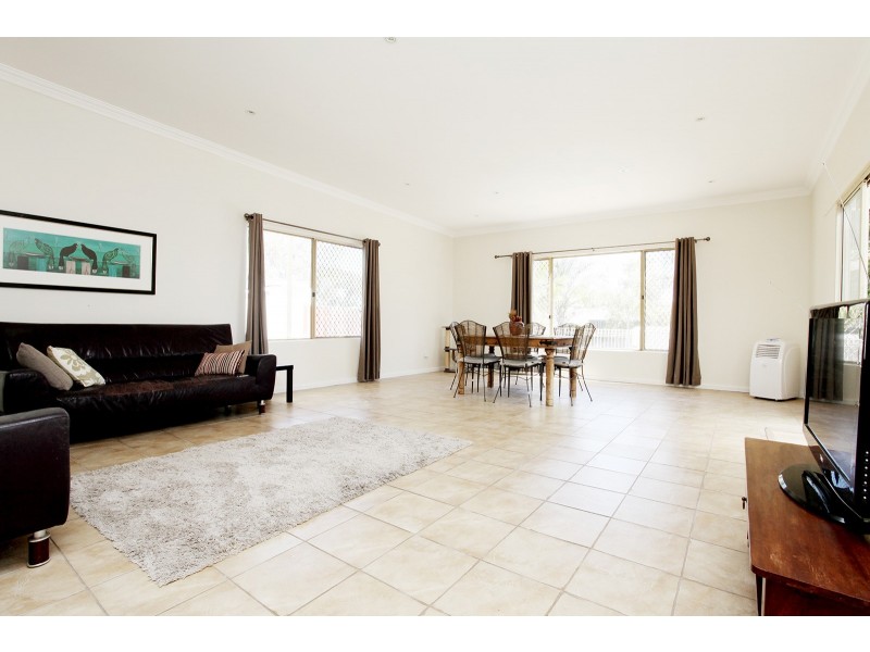 18  Gallagher St, Eden Hill WA 6054