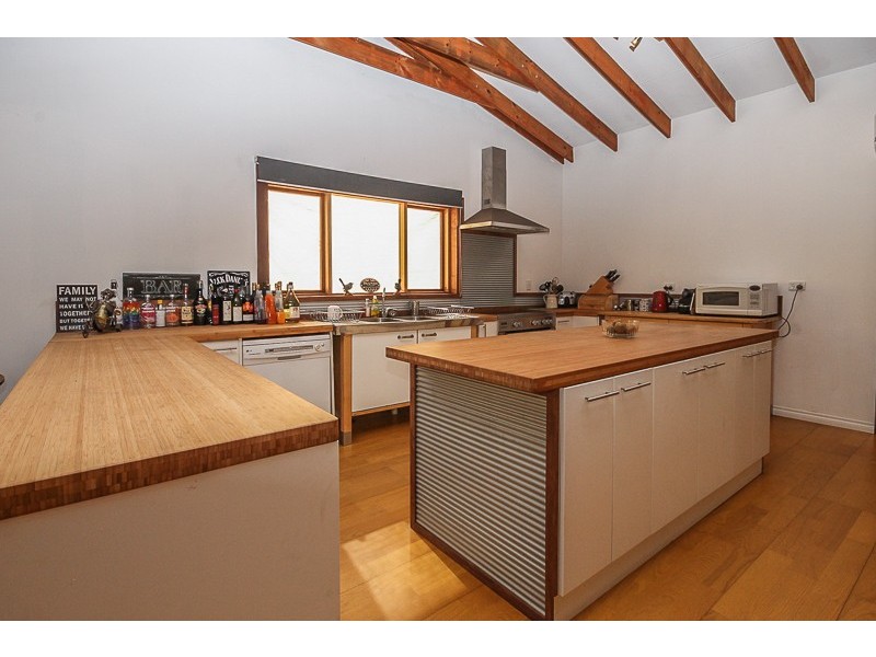 21 Farm Trail, Gidgegannup WA 6083