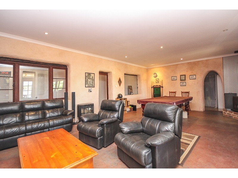 21 Farm Trail, Gidgegannup WA 6083