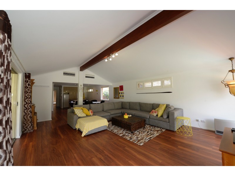 14 Artane Court, Waterford WA 6152