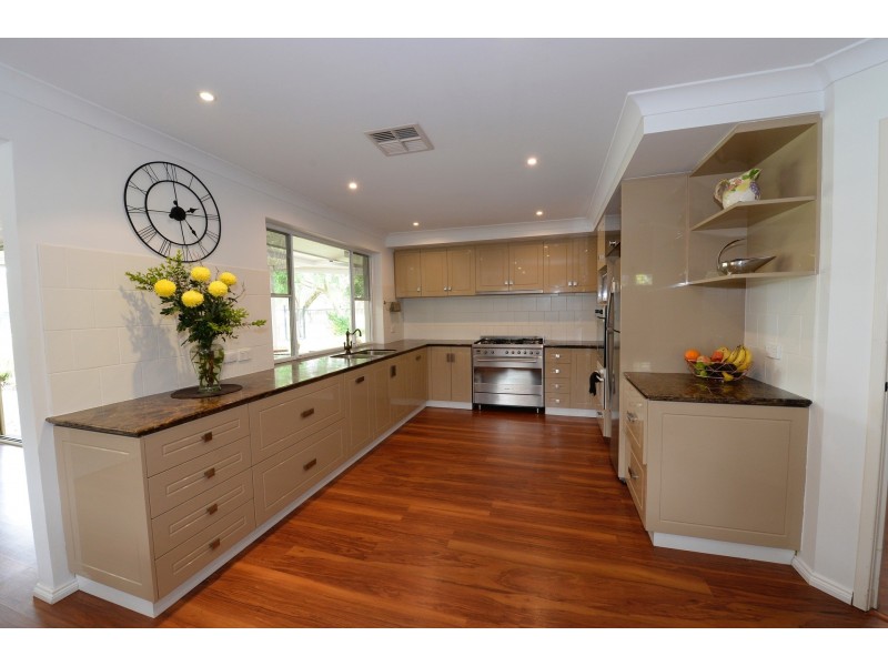 14 Artane Court, Waterford WA 6152