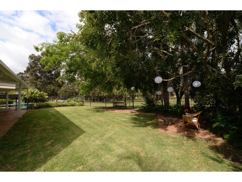 14 Artane Court, Waterford WA 6152