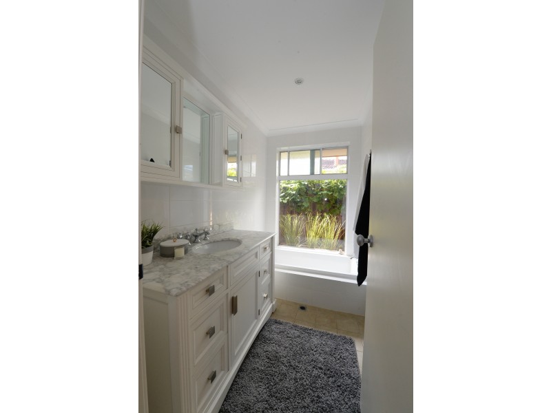 14 Artane Court, Waterford WA 6152