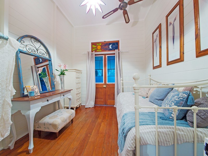 28 Barnham St, Wynnum QLD 4178