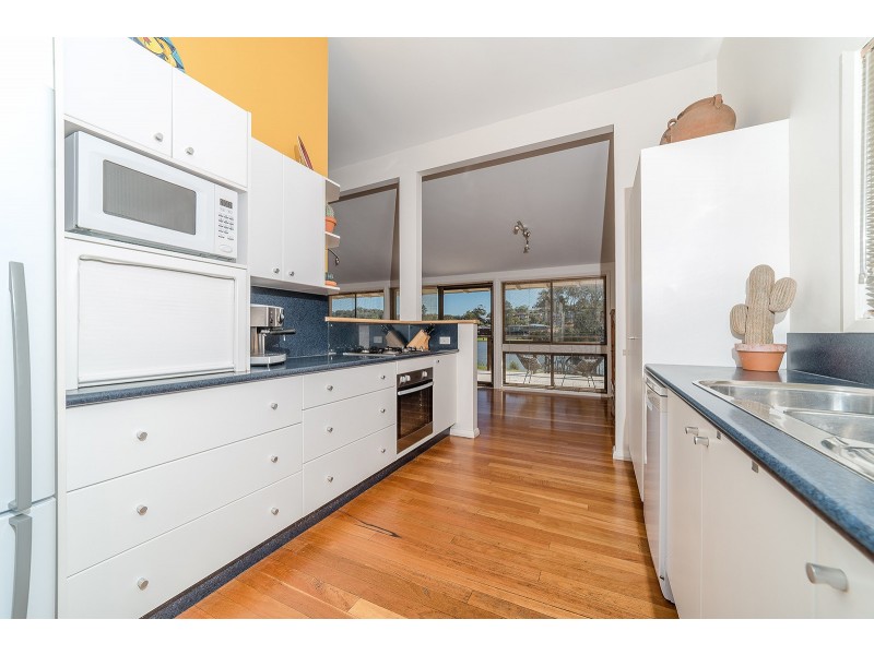 24 Lake View Road, Wamberal NSW 2260