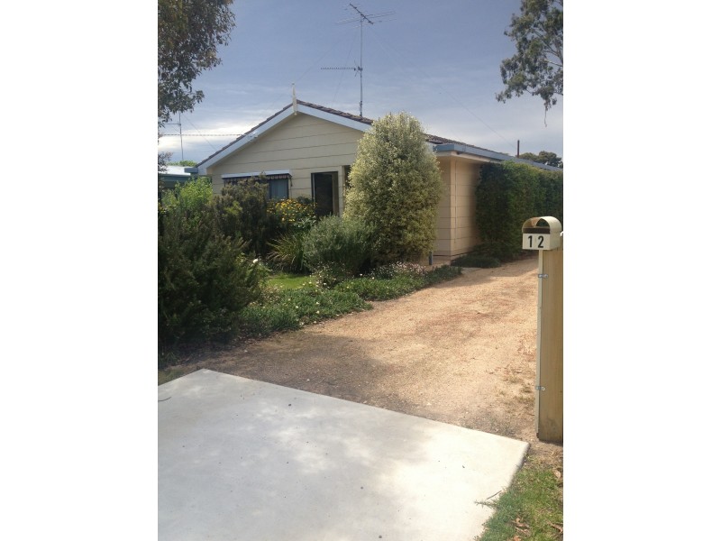 12 Vaughan St, Paynesville VIC 3880