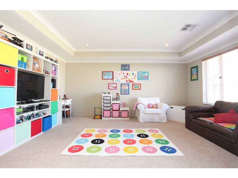12 Australis Circle, Wannanup WA 6210