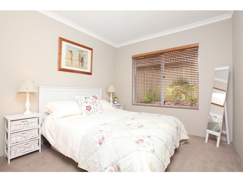 12 Australis Circle, Wannanup WA 6210