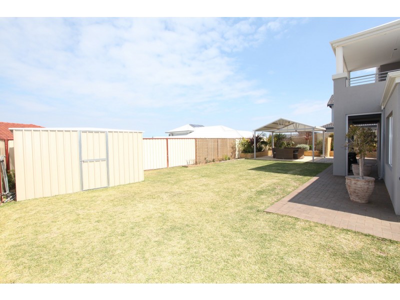 12 Australis Circle, Wannanup WA 6210