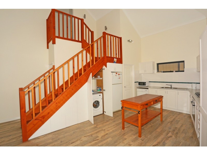 4 Donnybrook Turn, Dawesville WA 6211