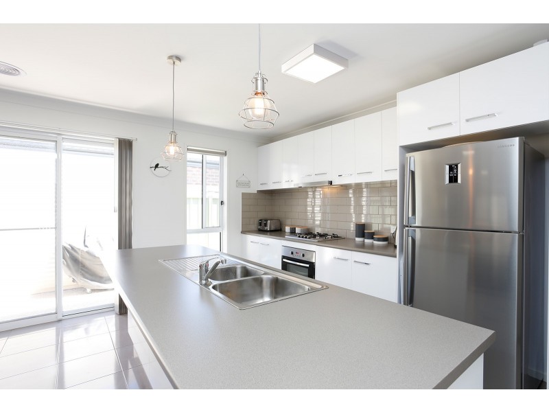 6 Cross Street, Kangaroo Flat VIC 3555