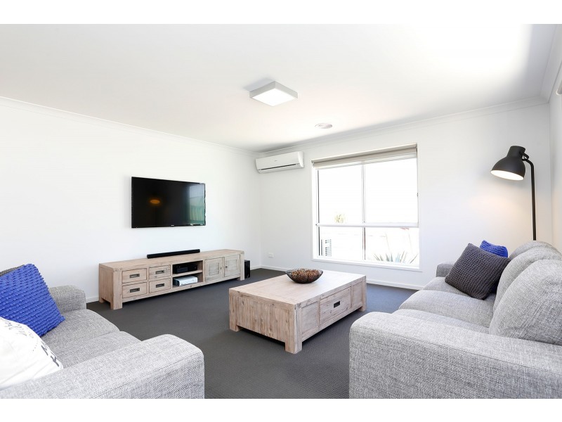 6 Cross Street, Kangaroo Flat VIC 3555