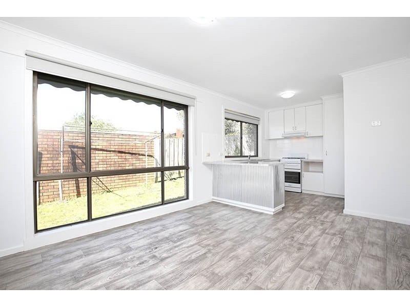 3/4 Somerset Drive, Warragul VIC 3820