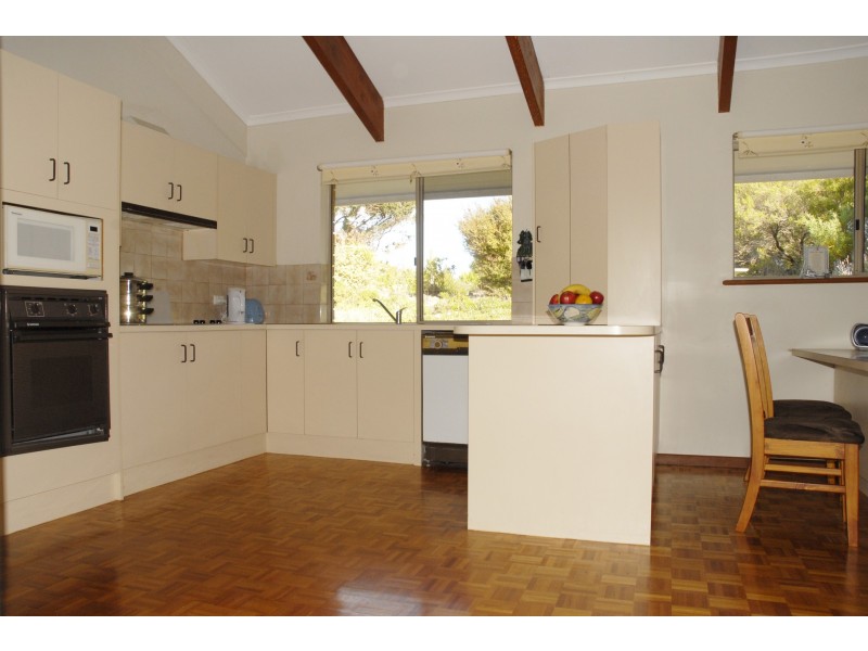 105 Narrung Road, Meningie SA 5264