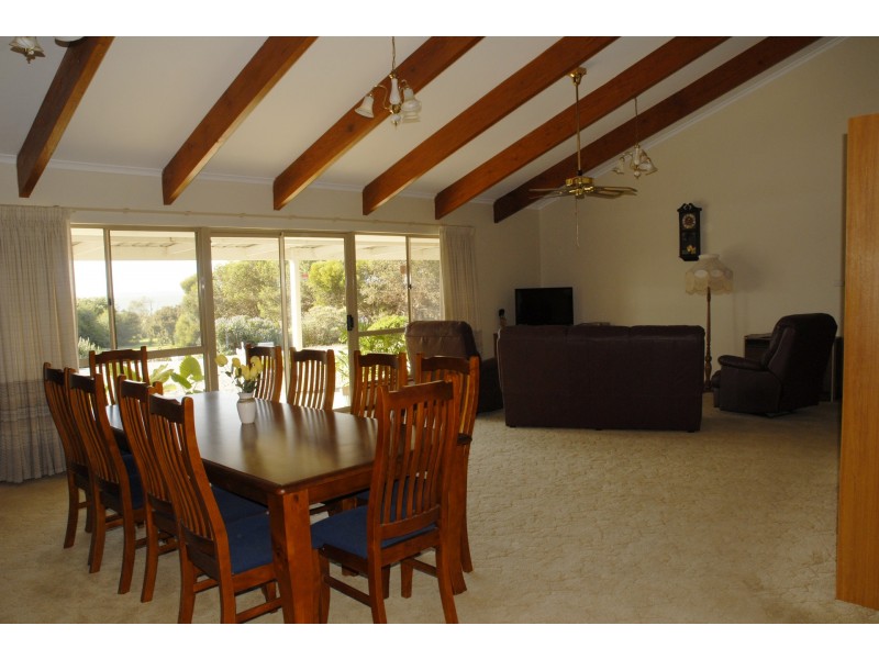 105 Narrung Road, Meningie SA 5264
