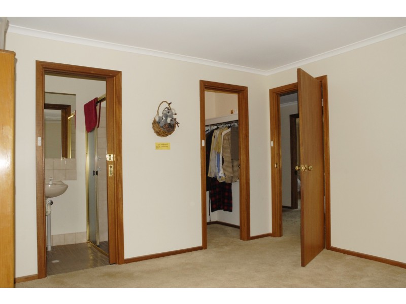 105 Narrung Road, Meningie SA 5264