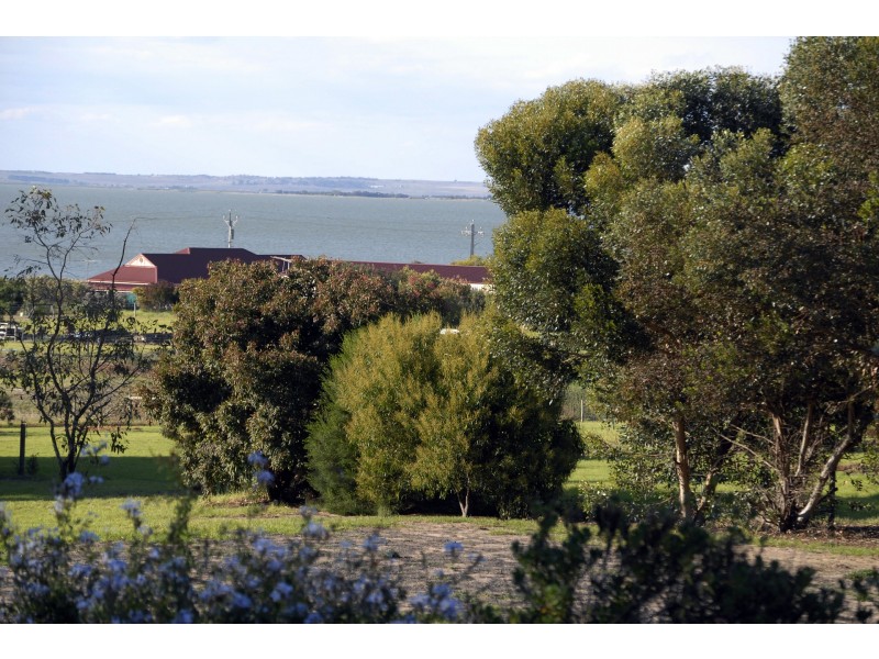 105 Narrung Road, Meningie SA 5264