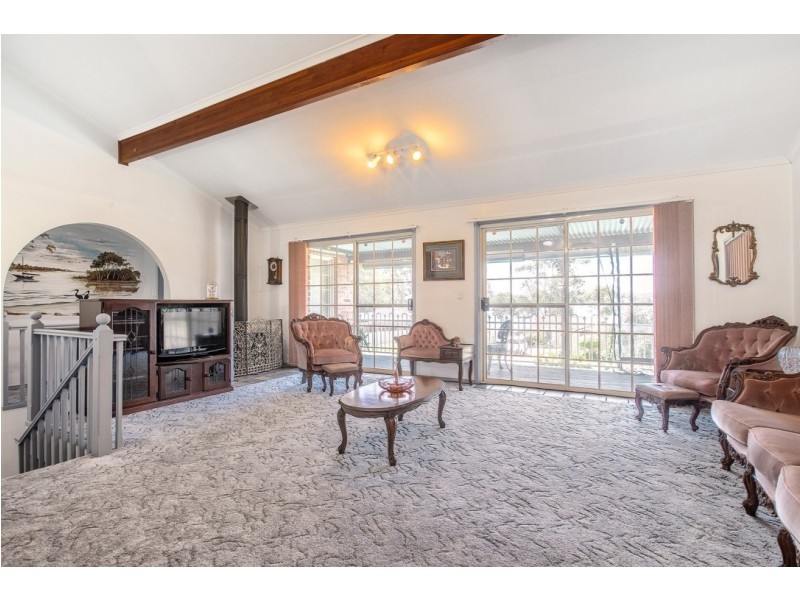 43 Lloyd Avenue, Chain Valley Bay NSW 2259