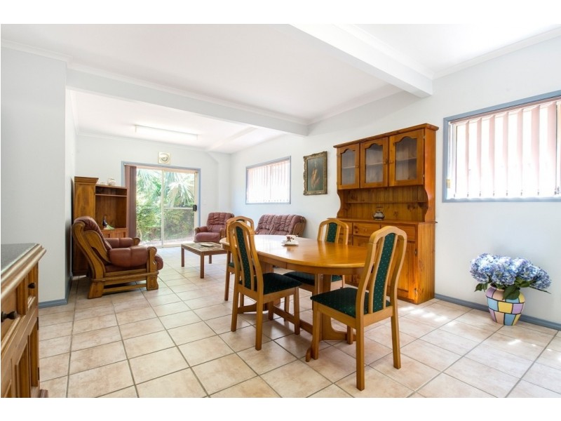 43 Lloyd Avenue, Chain Valley Bay NSW 2259