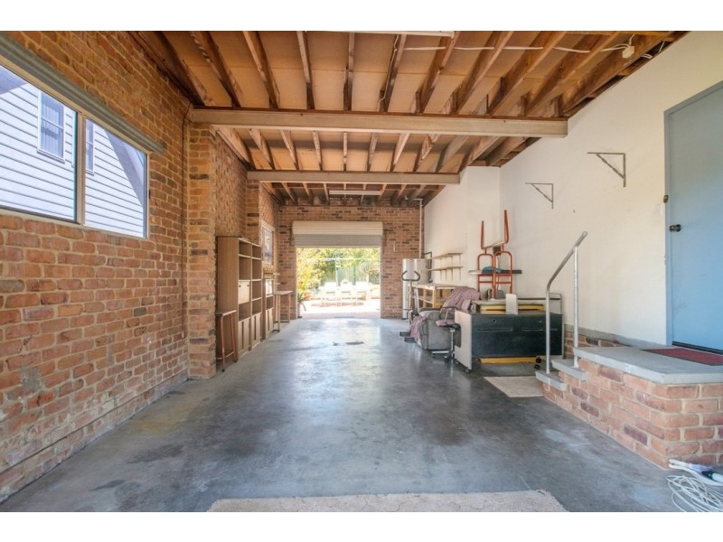 43 Lloyd Avenue, Chain Valley Bay NSW 2259