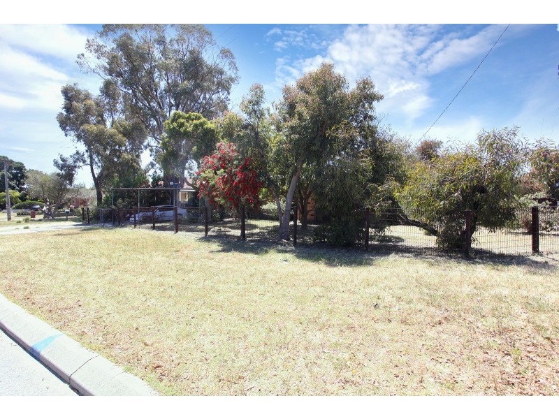 78 Counsel Road, Coolbellup WA 6163