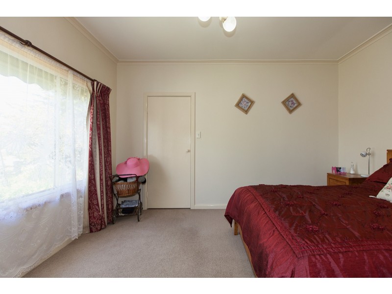 10 Gordon Street, Ararat VIC 3377