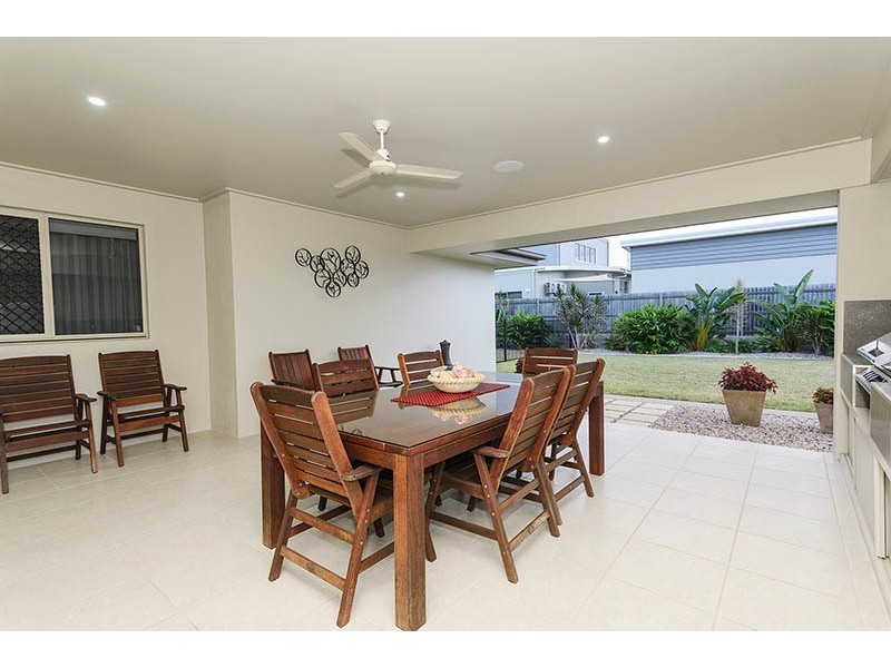 3 Tranquility Place, Bargara QLD 4670