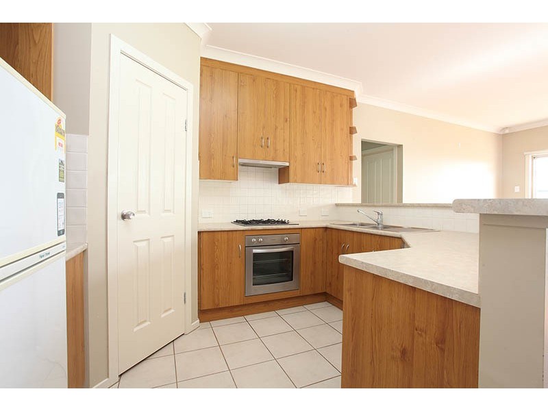 42 Newland Way, Mawson Lakes SA 5095