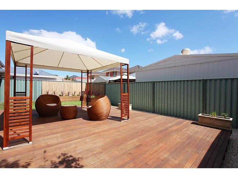 42 Newland Way, Mawson Lakes SA 5095