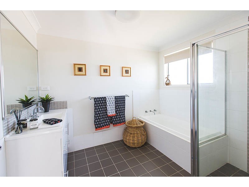 61 Crawford Lane, Mount Hutton NSW 2290
