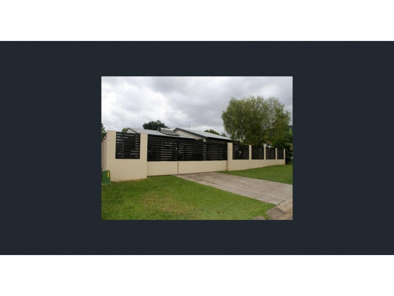 7 Malibu Close, White Rock QLD 4868