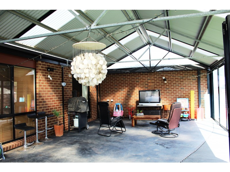 4 Verbena Terrace, Epsom VIC 3551