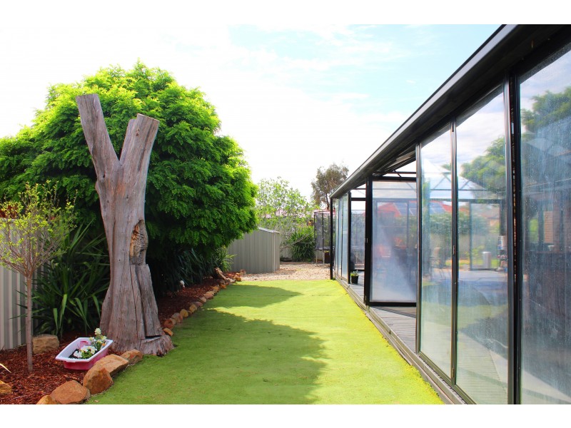 4 Verbena Terrace, Epsom VIC 3551