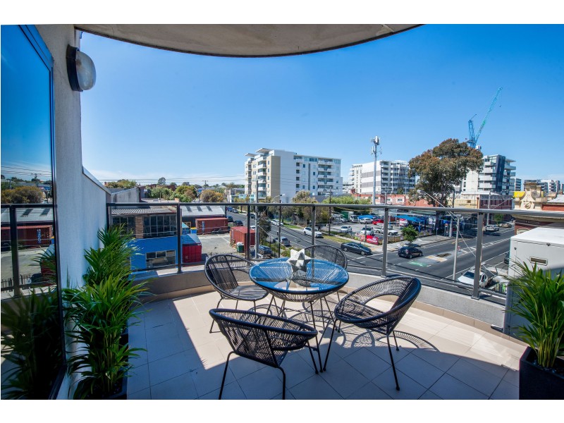 7/115 High Street, Preston VIC 3072