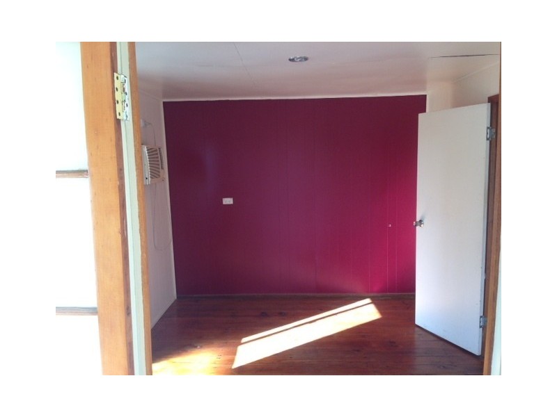 12 Gordon St, Mount Morgan QLD 4714